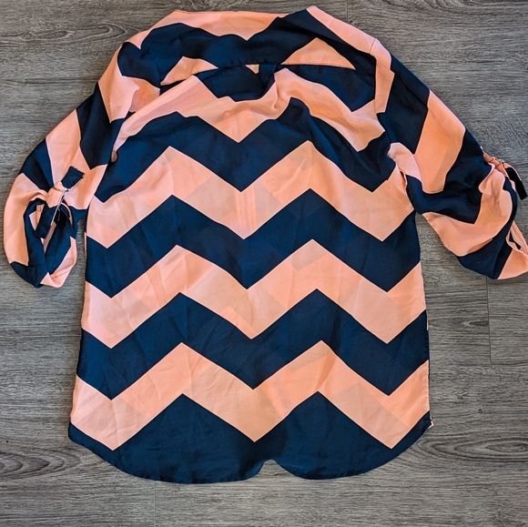 Coral Pink and Navy Blue Blouse - Picture 4 of 4
